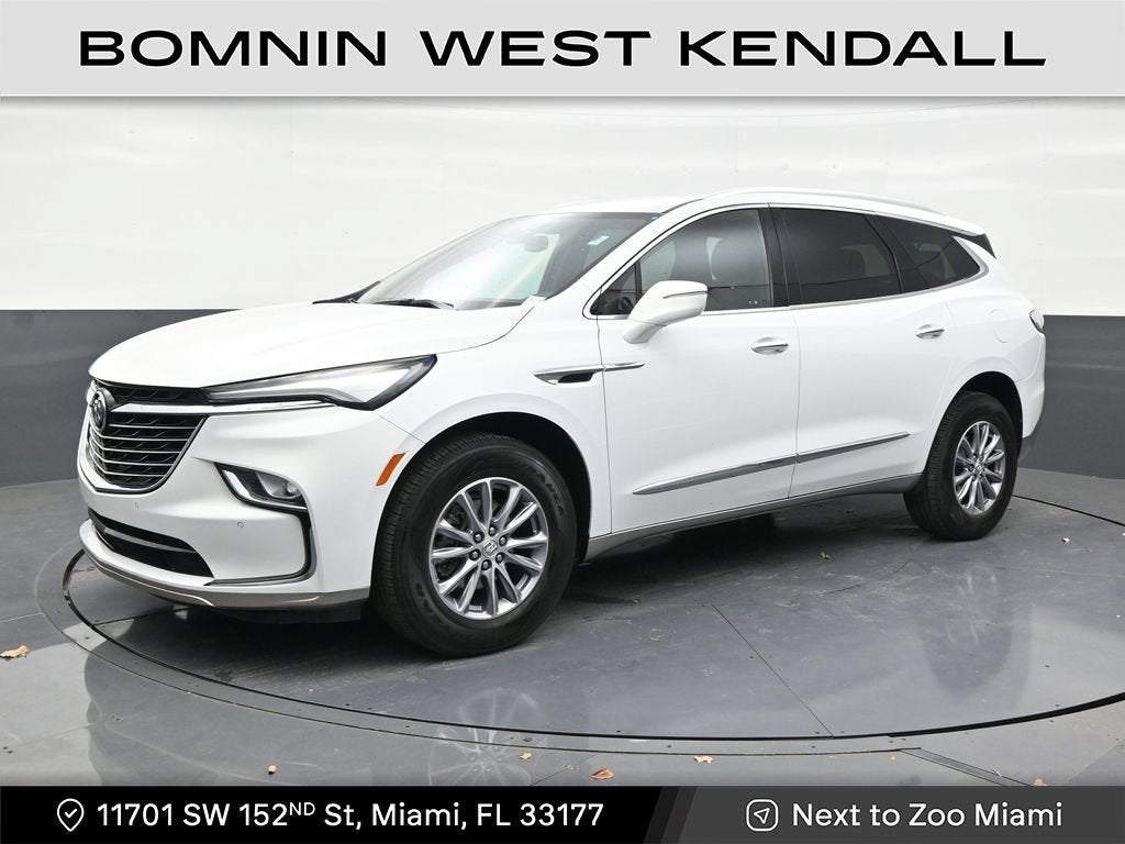 2023 Buick Enclave Essence