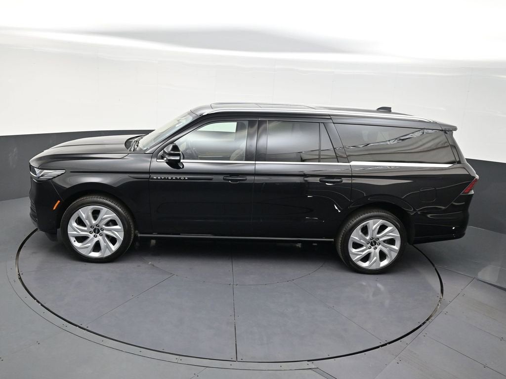 2025 Lincoln Navigator L Black Label