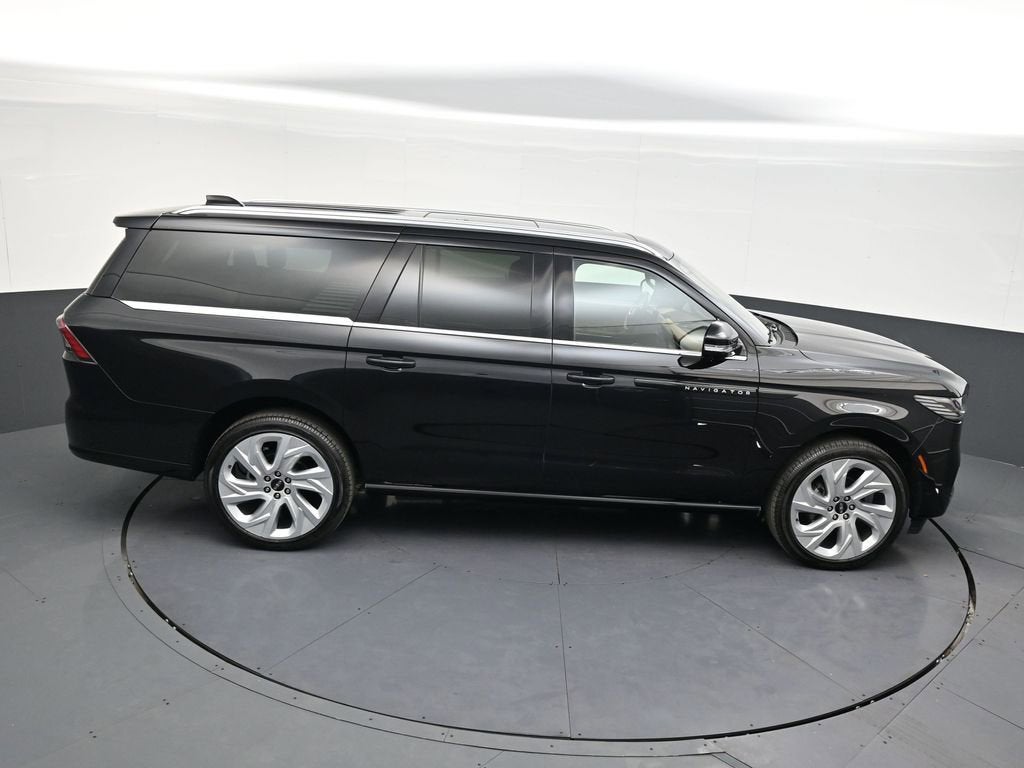 2025 Lincoln Navigator L Black Label