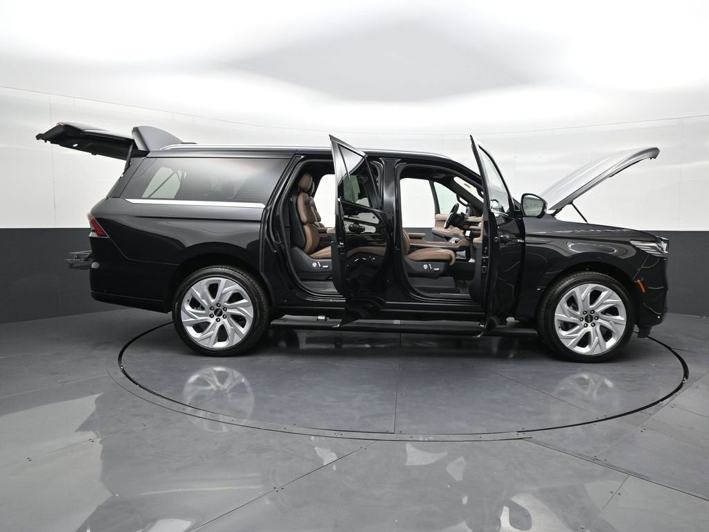 2025 Lincoln Navigator L Black Label