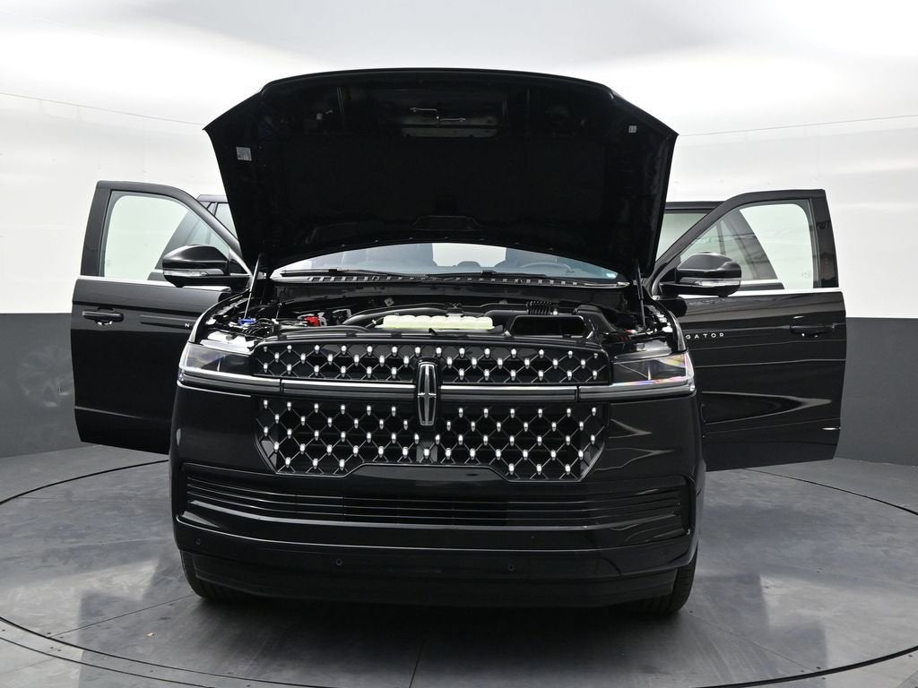 2025 Lincoln Navigator L Black Label