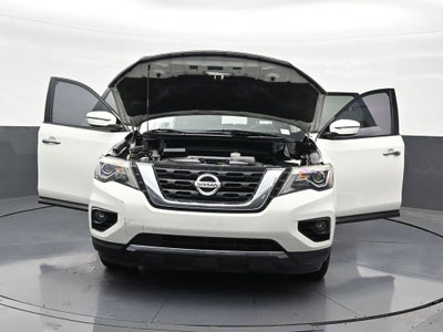 2020 Nissan Pathfinder SV