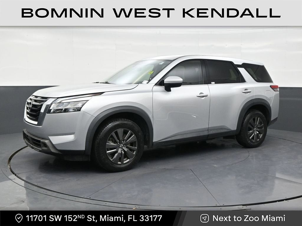 2022 Nissan Pathfinder S