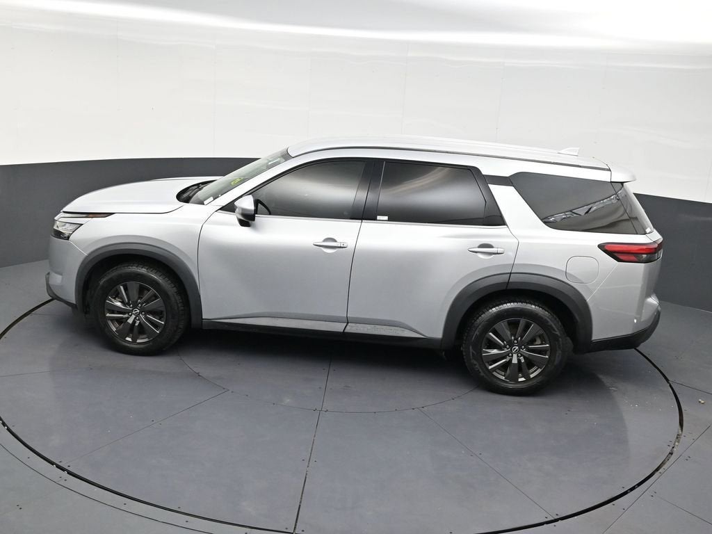 2022 Nissan Pathfinder S