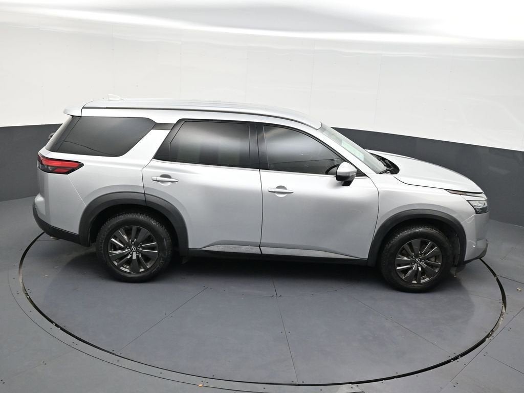2022 Nissan Pathfinder S