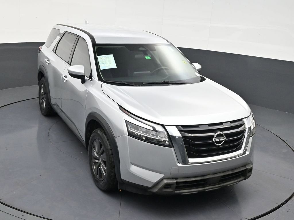 2022 Nissan Pathfinder S