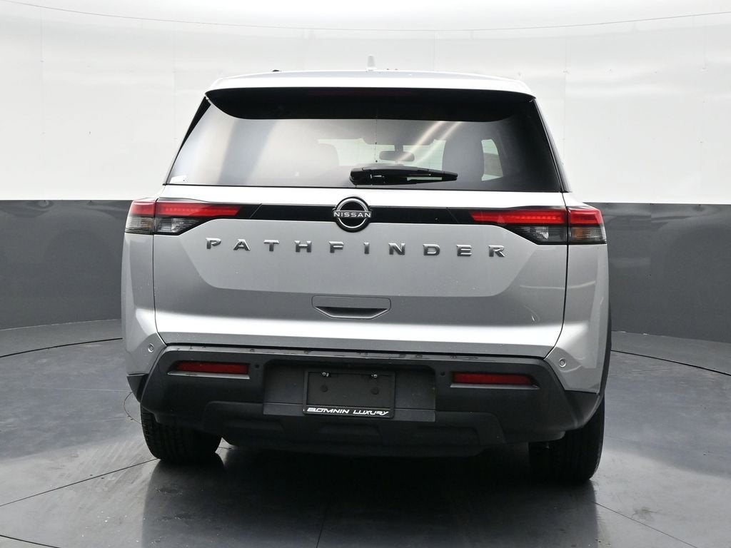 2022 Nissan Pathfinder S