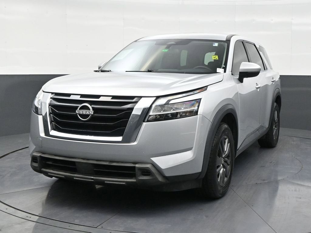 2022 Nissan Pathfinder S