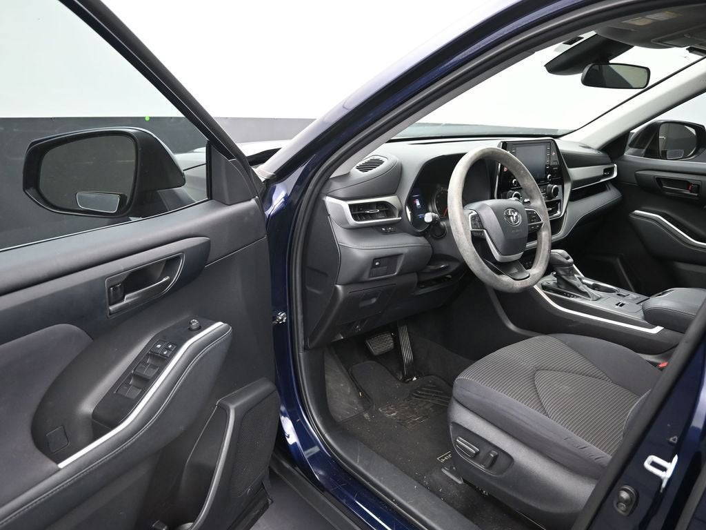 2022 Toyota Highlander L