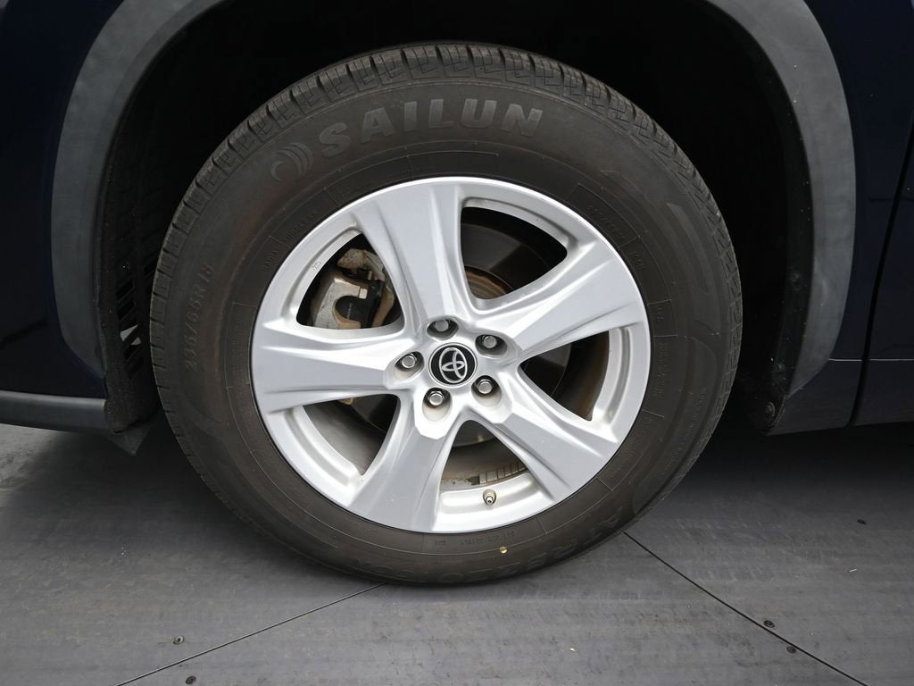 2022 Toyota Highlander L