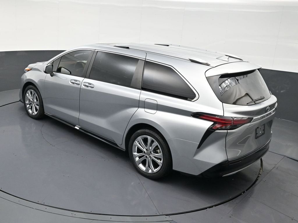 2023 Toyota Sienna Platinum