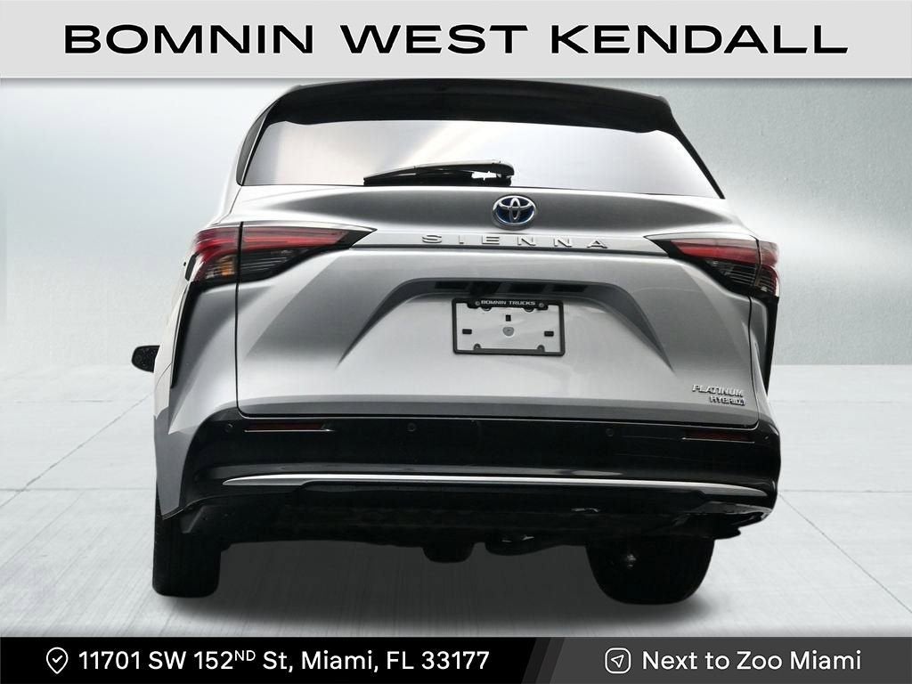 2023 Toyota Sienna Platinum
