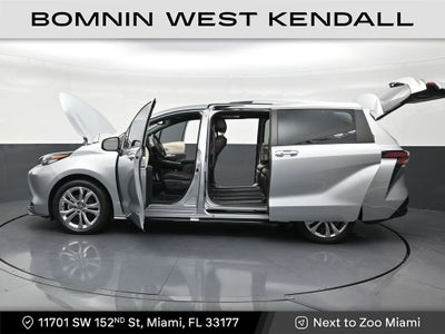 2023 Toyota Sienna Platinum