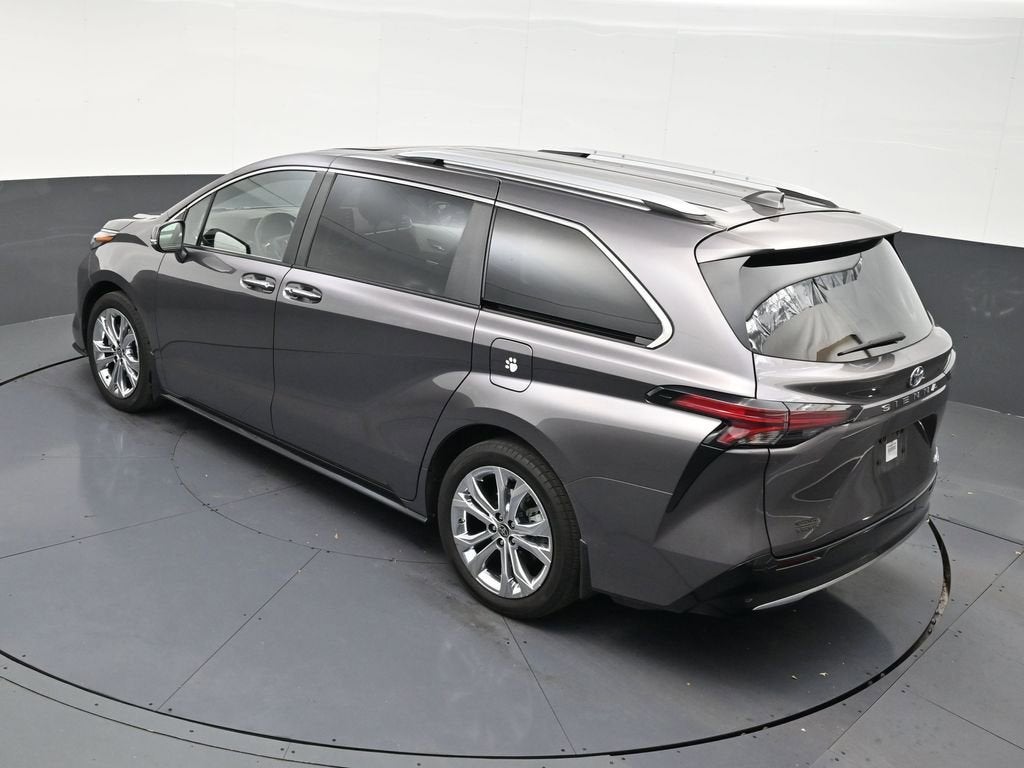 2024 Toyota Sienna Platinum