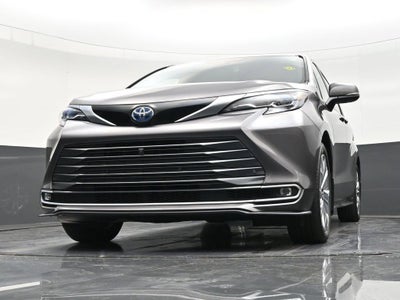 2024 Toyota Sienna Platinum