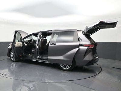 2024 Toyota Sienna Platinum