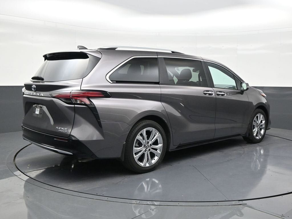 2024 Toyota Sienna Platinum