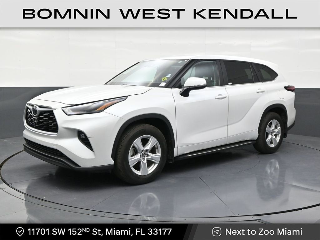 2025 Toyota Highlander LE