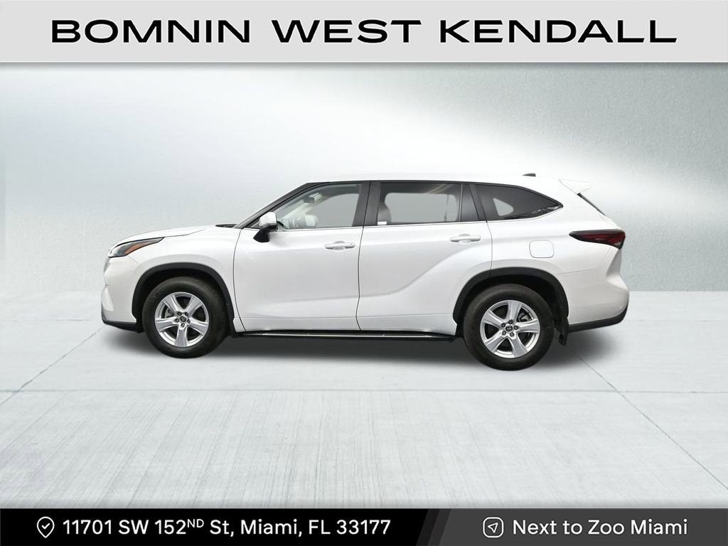 2025 Toyota Highlander LE