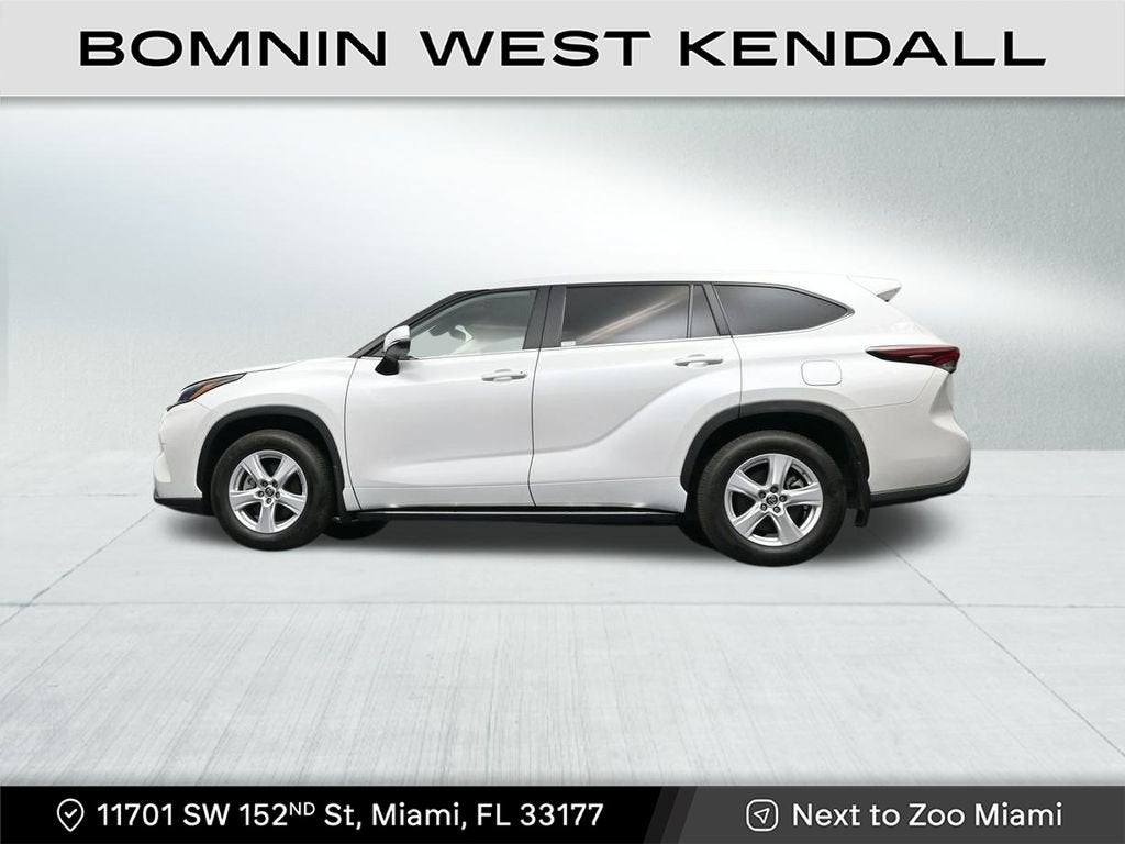 2025 Toyota Highlander LE