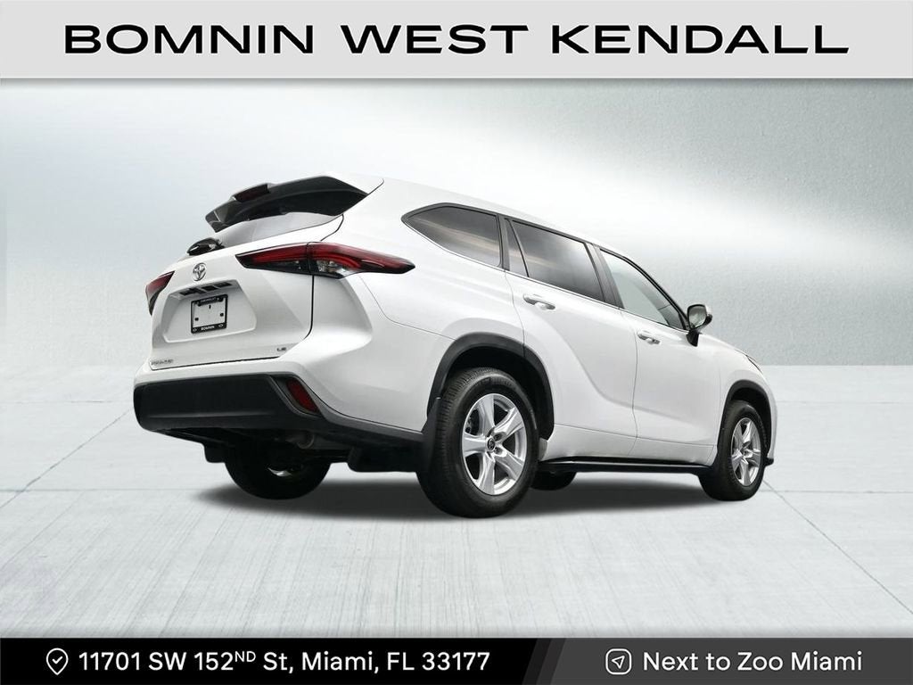 2025 Toyota Highlander LE