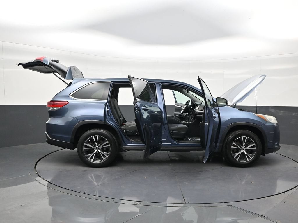 2018 Toyota Highlander LE