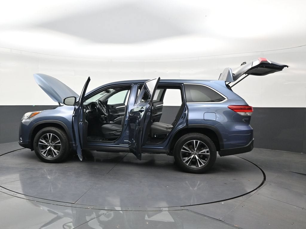 2018 Toyota Highlander LE