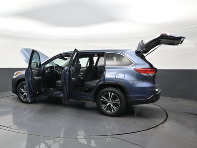2018 Toyota Highlander LE