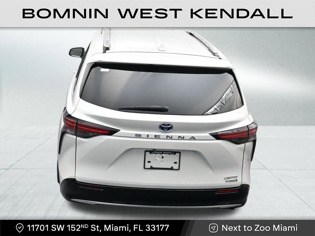 2024 Toyota Sienna Limited