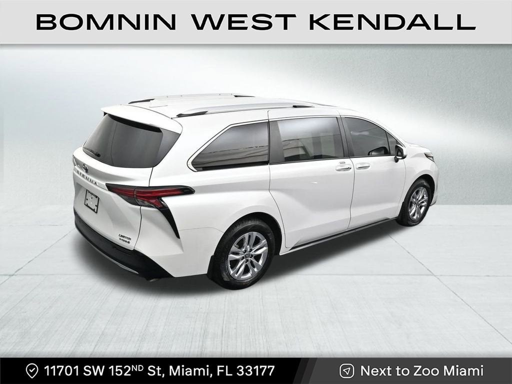 2024 Toyota Sienna Limited