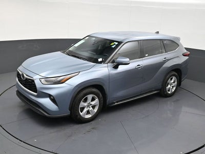 2022 Toyota Highlander LE