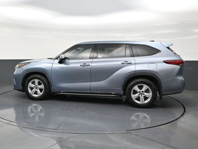2022 Toyota Highlander LE