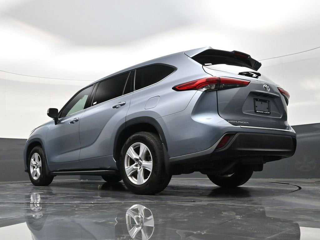 2022 Toyota Highlander LE