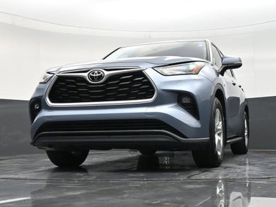 2022 Toyota Highlander LE