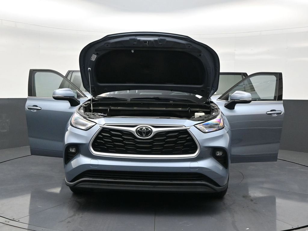 2022 Toyota Highlander LE