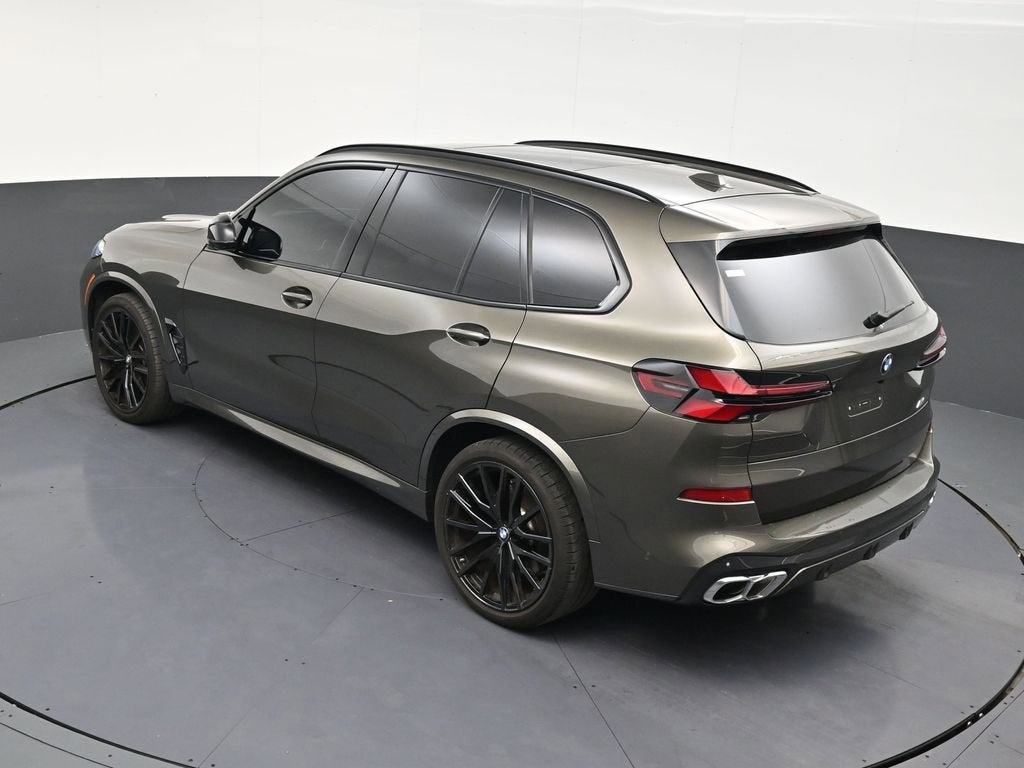 2025 BMW X5 M60i