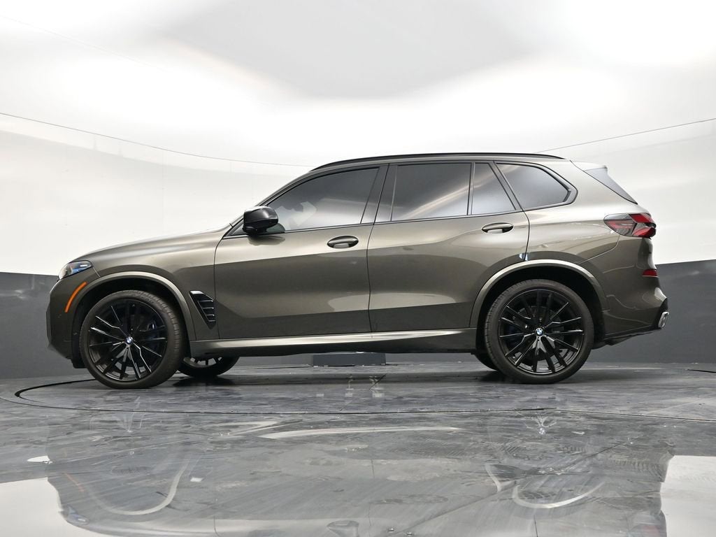 2025 BMW X5 M60i