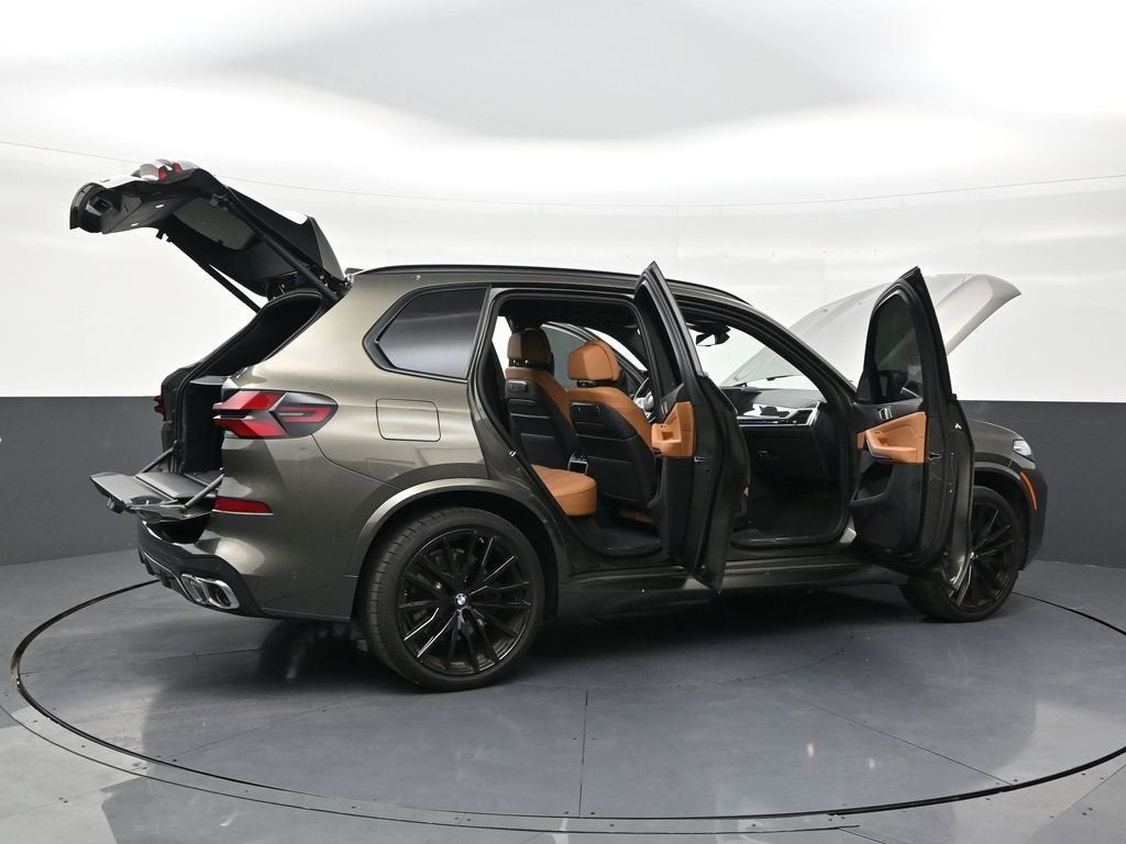2025 BMW X5 M60i