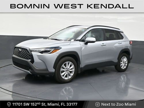 2024 Toyota Corolla Cross LE