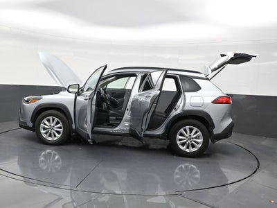 2024 Toyota Corolla Cross LE