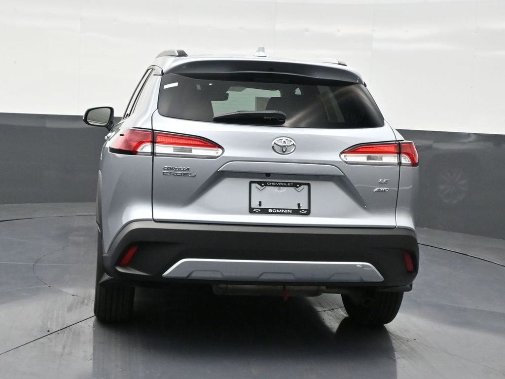 2024 Toyota Corolla Cross LE