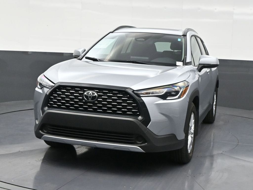2024 Toyota Corolla Cross LE