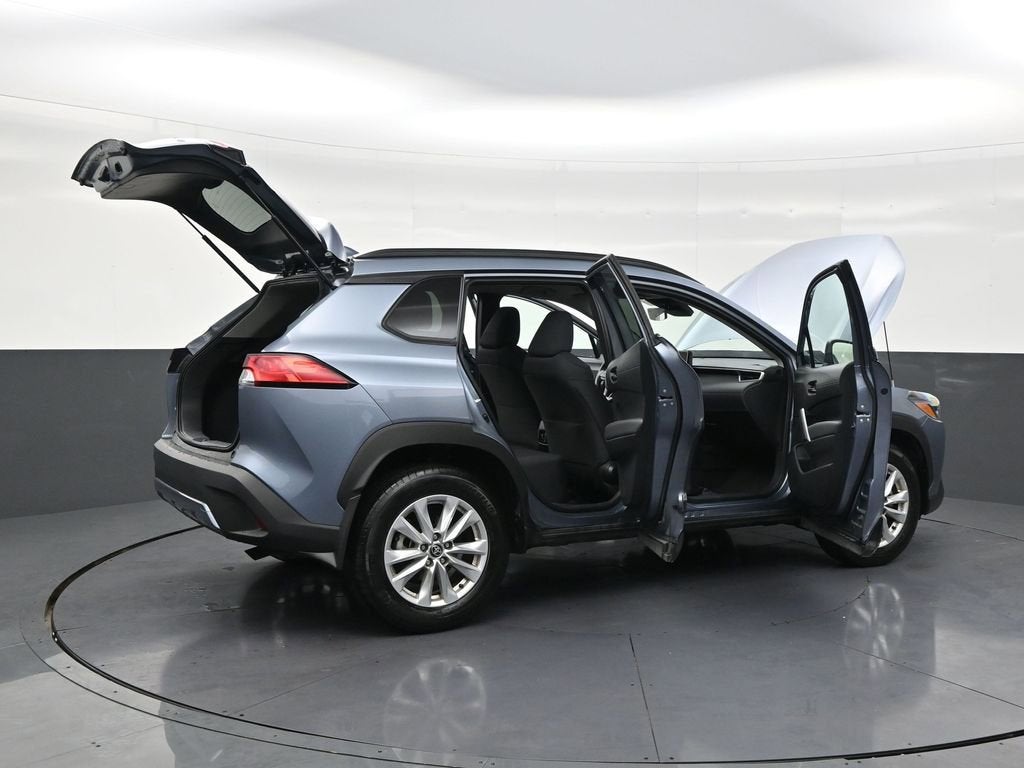 2024 Toyota Corolla Cross LE