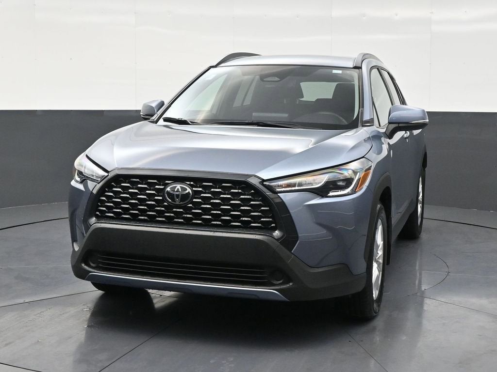 2024 Toyota Corolla Cross LE