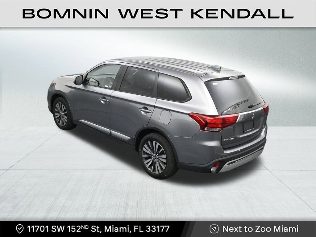 2020 Mitsubishi Outlander SE