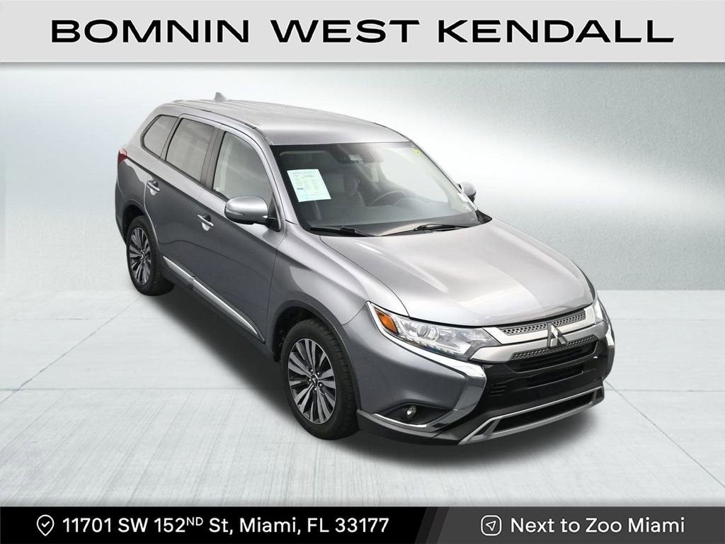 2020 Mitsubishi Outlander SE