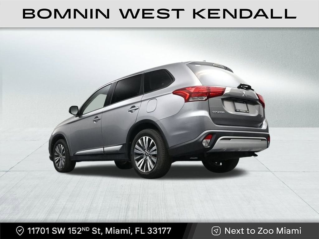 2020 Mitsubishi Outlander SE