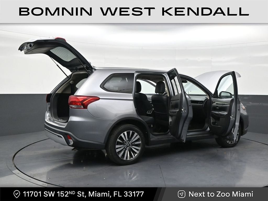 2020 Mitsubishi Outlander SE