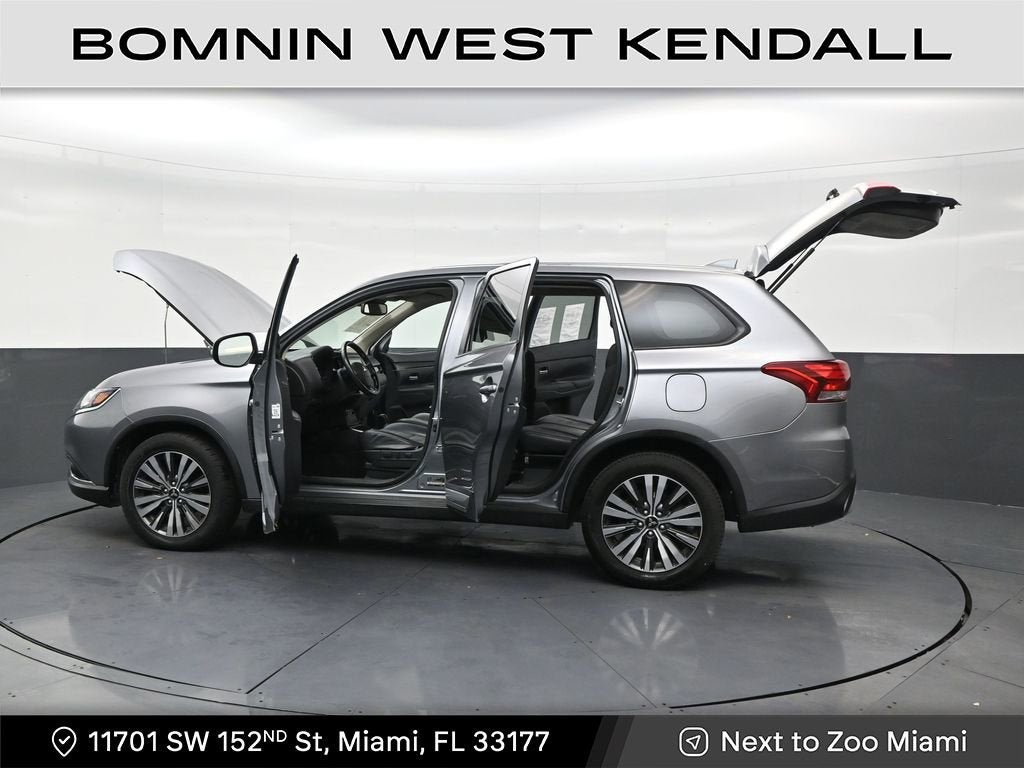 2020 Mitsubishi Outlander SE