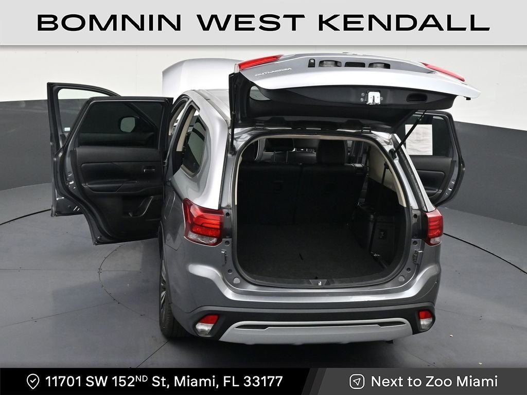 2020 Mitsubishi Outlander SE